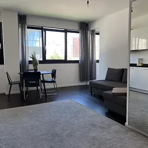 Luxury Waterfront Apartment Berlin